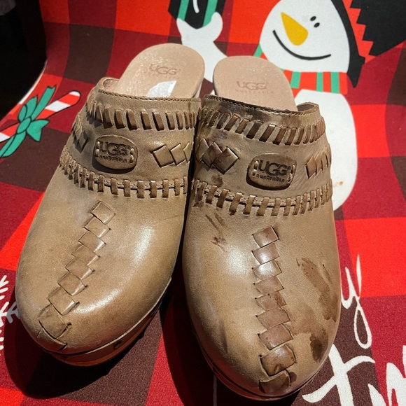 UGG Accessories - COPY - CHAUSSURES CLOG DESIGN UGG VIVICA